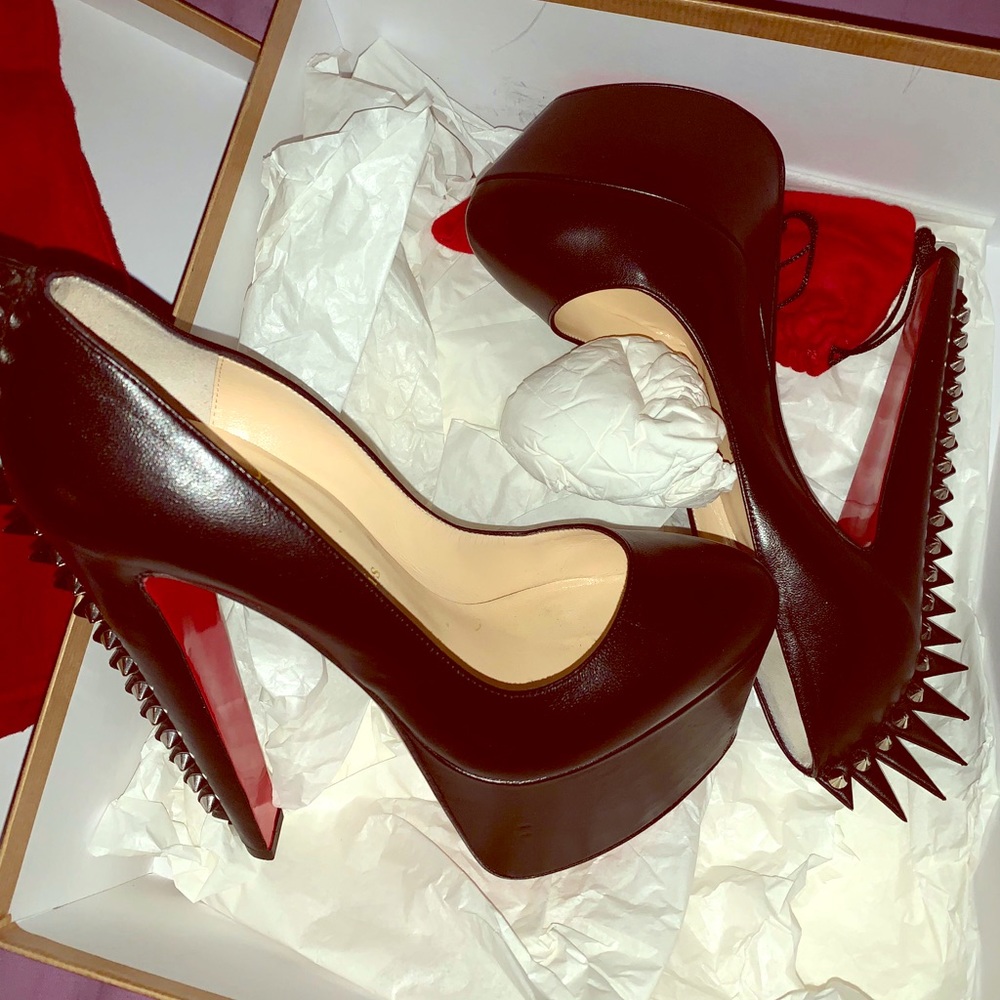 Black louboutins .